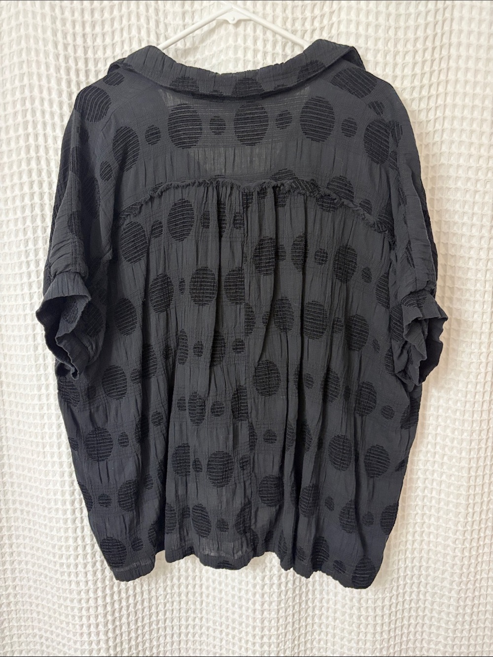 Umgee Black Button Down Polka Dot Textured Large Top - Picture 6 of 6
